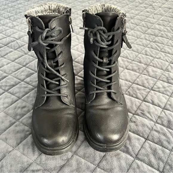 Steve Madden Combat Boots Women Size 7 Black Faux Fur Sock Mimsy Shoe - Picture 8 of 10